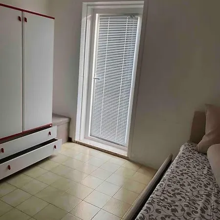 Apartman Casa A Schiera Con Giardino Condominiale